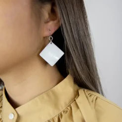 Boucles d'oreilles Carrés en nacre blanche - L'Indochineur