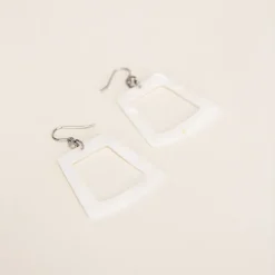 Clearance Boucles d'oreilles Trapèze en nacre blanche - L'Indochineur Boucles D'Oreilles