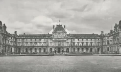 Estampe Le Louvre revu par JR, 20 juin 2016 © Pyramide, architecte I.M. Pei, musée du Louvre, Paris, France