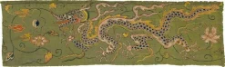 Fragment de tissu brodé (probablement d'un vêtement) (affiches d'art encadrées)