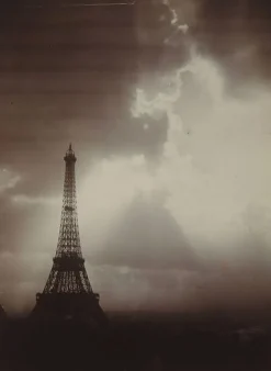 La Tour Eiffel dans le soleil couchant (toiles encadrées)