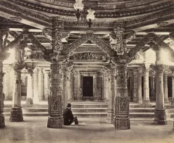 Mont Abu. Delwara, temple de Vimala Vasahi, 1870 (panneaux aluminium)