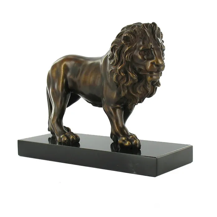Moulage Lion marchant